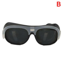 Load image into Gallery viewer, Welding eye protection with auto darkening dimming, anti-reflective. Personal Protective Equipment. Sedmeca Express.
